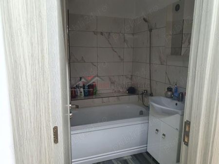 Apartament 2 camere pta Chibrit de inchiriat 1 Mai, Bucuresti - Fotografie 4