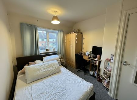 Cromer Street, Burton Stone Lane - P1178 - Photo 5