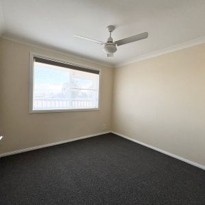 Modern Living - Photo 2