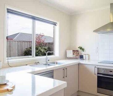 Lovely Family Home - Photo 3