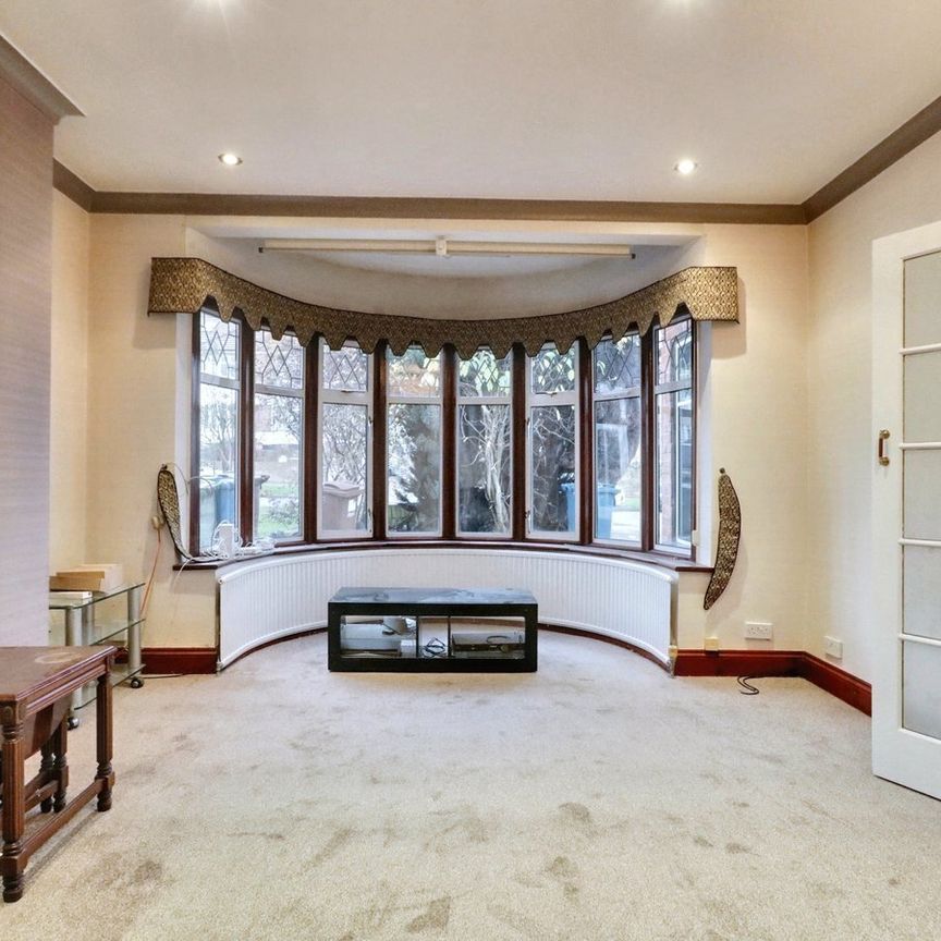 Vernon Drive, Stanmore, HA7 - Photo 1