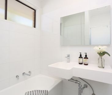 1/34 Weybridge Street, Surrey Hills VIC 3127 - Apartment For Rent |... - Photo 6