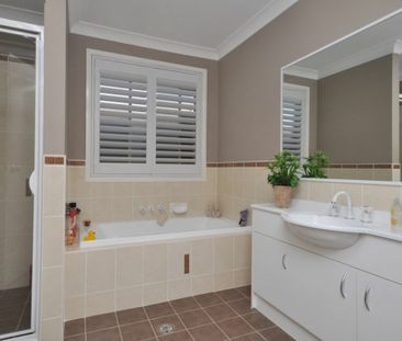 STUNNING FAMILY HOME!! - Photo 6