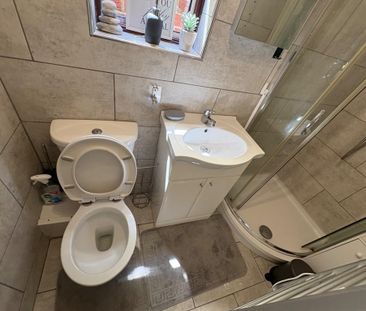 1 bedroom semi-detached house to rent - Photo 5