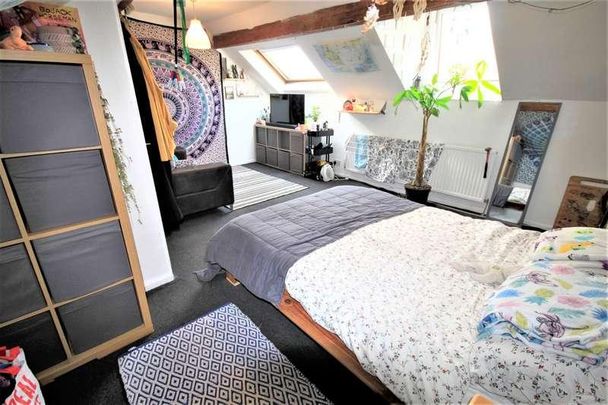 Hyde Park Road, Leeds, LS6 - Photo 1