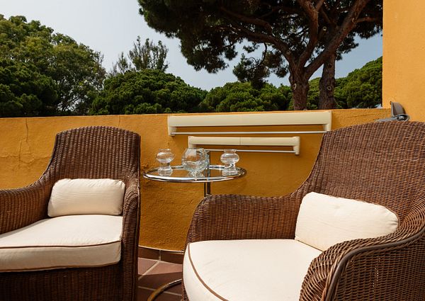 Apartment, close to beaches, restaurants and supermarkets, in urb. Marbella Park Beach, Elviria