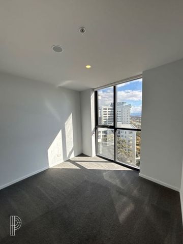1-Bedroom apartment with rooftop pool and stunning views in Gungahlin - Photo 3
