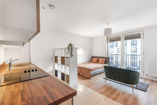 A furnished one bedroom apartment in the ever popular Bath Riverside development. - Photo 1