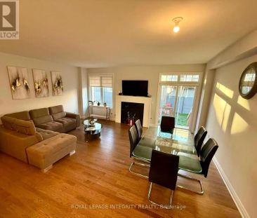 519 HITZLAY TERRACE - Photo 2