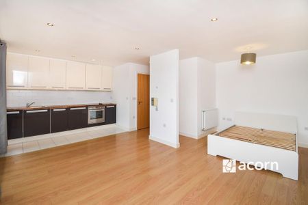 Studio to rent - Photo 5