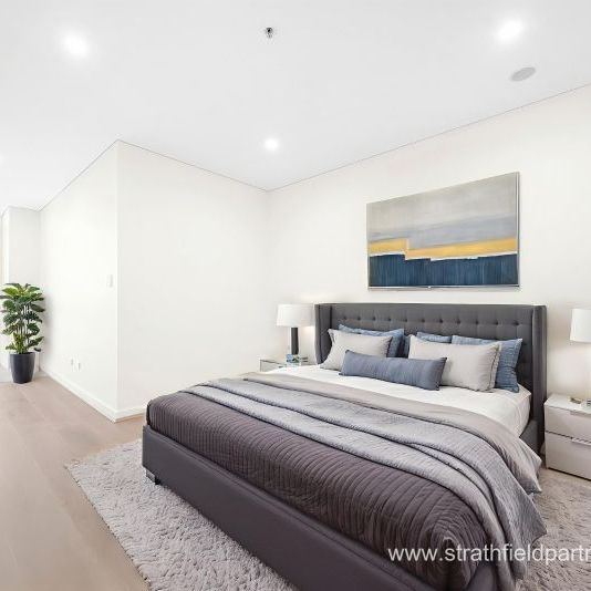 Arriva Strathfield | Huge Luxury 2 Bedroom Apartment - Photo 1