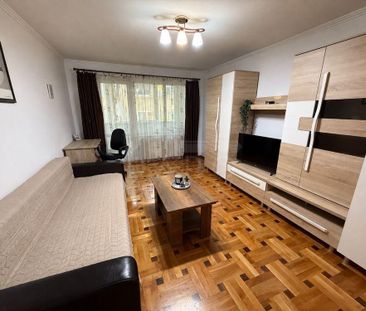 Închiriază Apartament 3 camere Cornișa - Fotografie 2