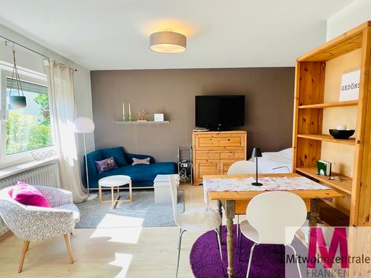 Hochwertig möblierte, großzügige 1-Zimmerwohnung mit Balkon - Photo 1