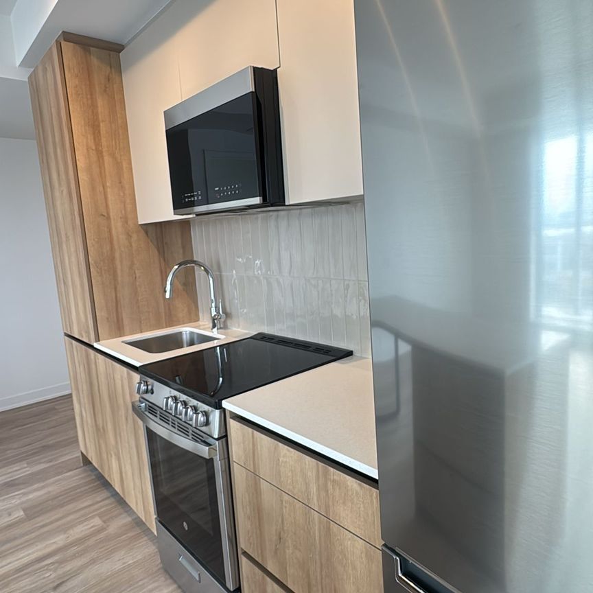 For Lease - 10 All Nations Drive Unit# 505, Brampton, Ontario - Photo 1