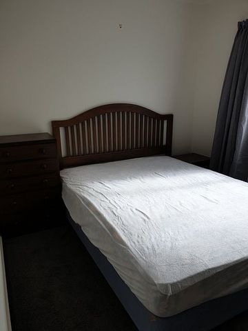 Fully furnished unit - ready to move in - Photo 5