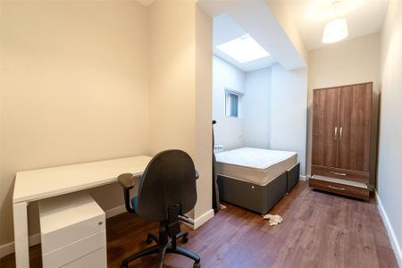 6 bedroom house to rent - Photo 4