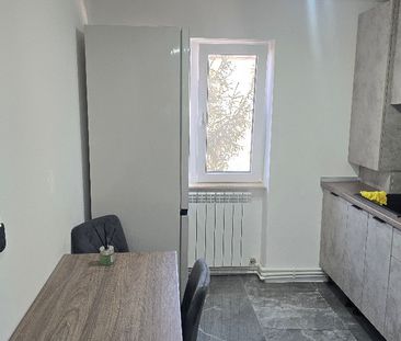 Inchiriez apartament 2 cam. Deva, Zamfirescu, et. 3, PRIMA INCHIRIERE - Photo 4