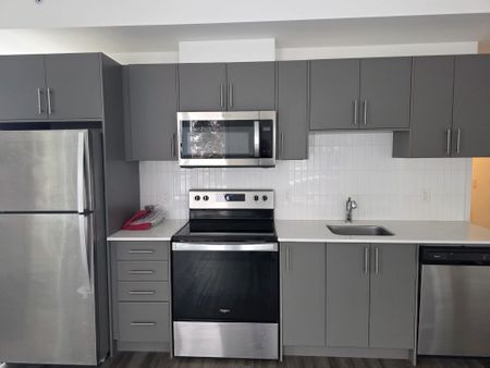 For Lease - 107 Roger Street Unit# 202, Waterloo, Ontario - Photo 4