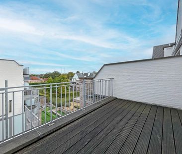 Prachtige duplex met 3 slaapkamers, 3 terrassen en garagebox in Wijnegem! - Foto 2