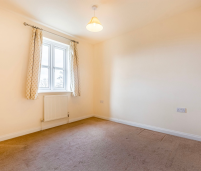Spacious town house ideal family home with garage in the heart of K... - Photo 1