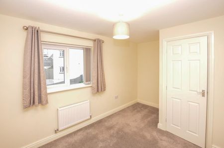 2 bedroom terraced house to rent - Photo 3