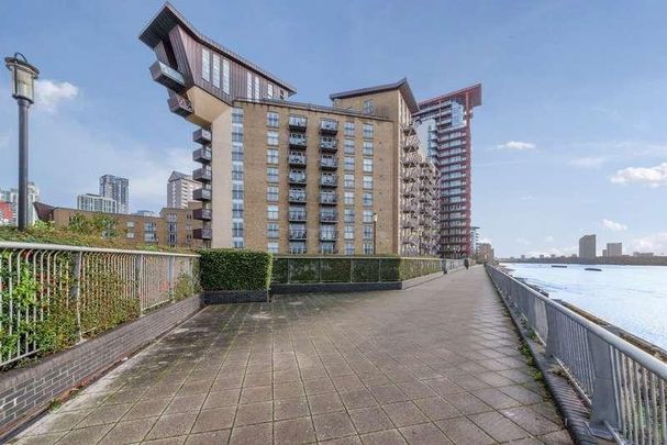 Westferry Road, Canary Wharf, E14 - Photo 1
