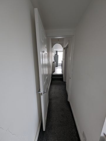 67a Seaview Road Wallasey CH45 4QW - Photo 2