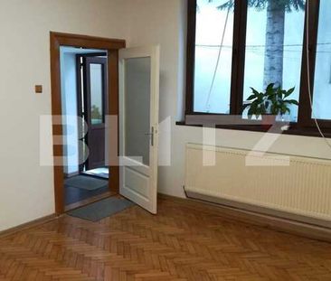 Apartament la casa, 40 mp, cheltuieli incluse, zona centrala - Photo 2