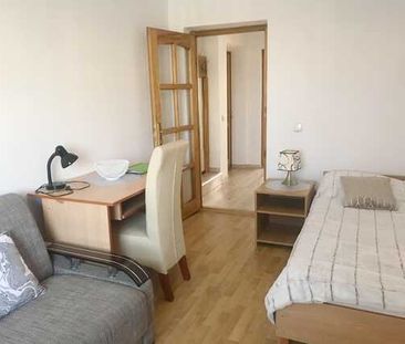 Apartament cu o camera, imobil tip casa, in zona Spitalului de Recuperare - Fotografie 3