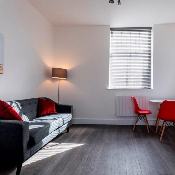 2 bedroom flat to rent - Photo 1