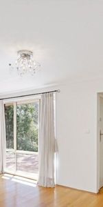 Cosy Family Home - Photo 3