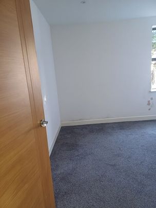 1 Bed Flat, Church Court, LS27 - Photo 1