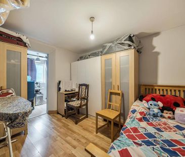 4 bedroom terraced house to rent - Photo 5