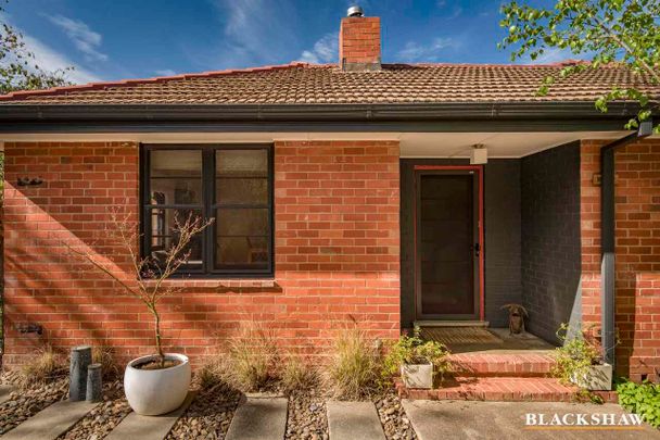 Charming Two Bedroom Home in Deakin - Photo 1