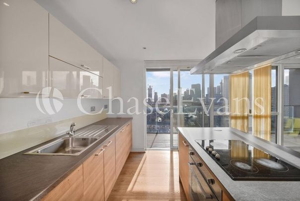 3 bedroom flat to rent - Photo 1