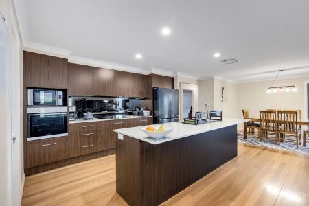 Impressive Innes Lake Home - Photo 5