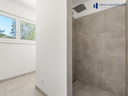 Exklusive hochwertige Doppelhaushälfte inklusive 2 PKW-Stellplätzen - Foto 4