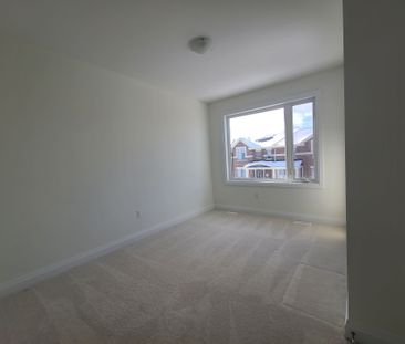 For Lease - 3246 Chimney Swift Crescent, Pickering, Ontario - Photo 6