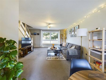 2 bedroom maisonette to rent - Photo 2