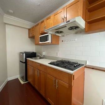 Burnaby Brentwood one bed stidio for rent! - Photo 3