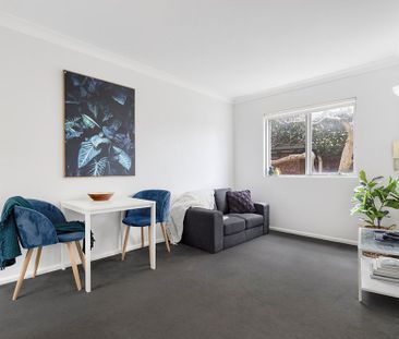 Neat, Sweet & Complete In Elwood - Photo 2