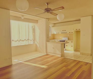 3/15 Pacific Street, Main Beach, Qld 4217 - Photo 1