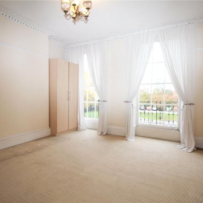 5 bedroom end of terrace house to rent - Photo 1