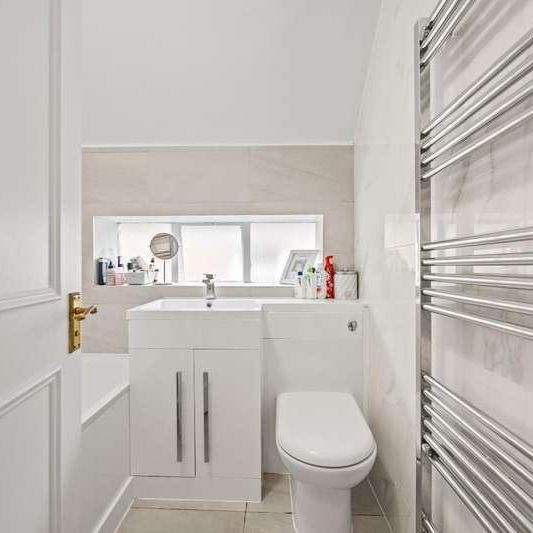 Lambolle Road, Belsize, NW3 - Photo 1