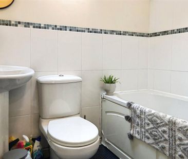 3 bedroom townhouse to rent - Photo 1