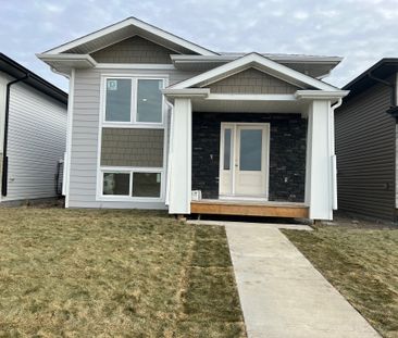 Brand New 3-Bedroom 2 Full Bathroom Aspen Ridge-Saskatoon First Mon... - Photo 5