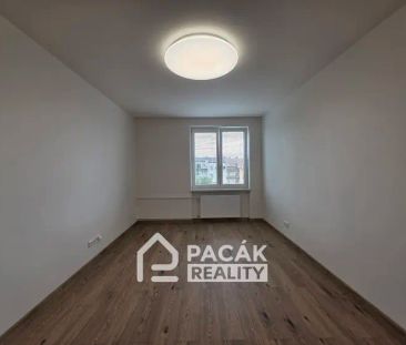Pronájem nadstandardního bytu 3+1 se dvěma balkony a klimatizací v ... - Photo 4