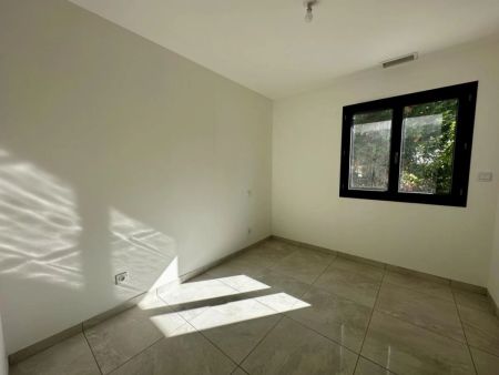 A VILLENEUVE SUR LOT, MAISON NEUVE T4 DE PLAIN PIED AVEC JA - Photo 2