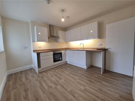 2 bedroom maisonette to rent - Photo 3