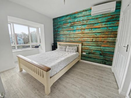 4 bedroom detached house to rent - Photo 4